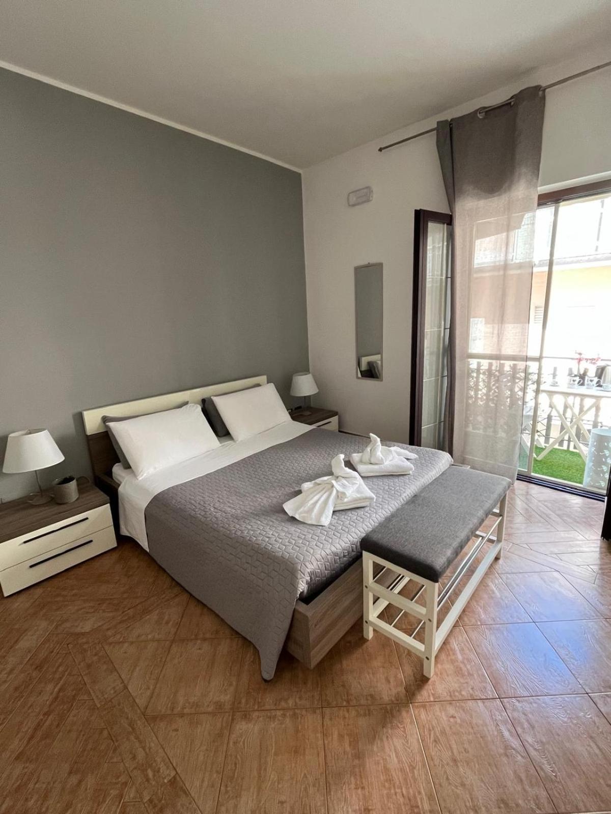 Lamezia Park Apartments Lamezia Terme Kültér fotó